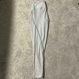 VS Knockout leggings